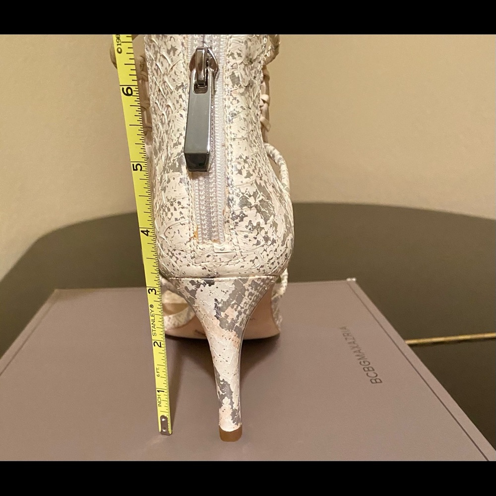 NWB BCBG Sandal Natural US 8.5 EUR 38.5 Orig $325. - Picture 11 of 14